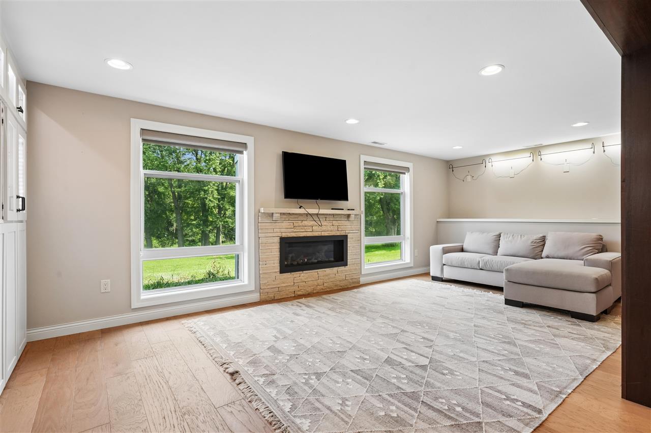 1822 Y Avenue Homestead IA 52236