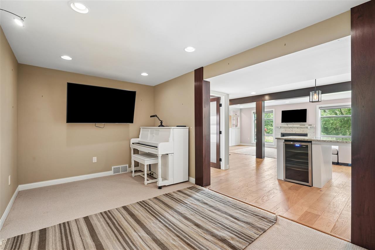 1822 Y Avenue Homestead IA 52236