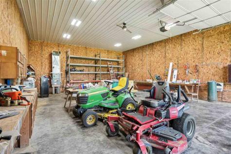 1822 Y Avenue Homestead IA 52236