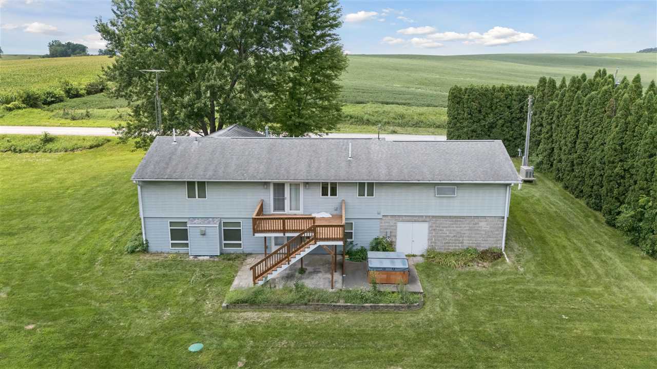 1822 Y Avenue Homestead IA 52236