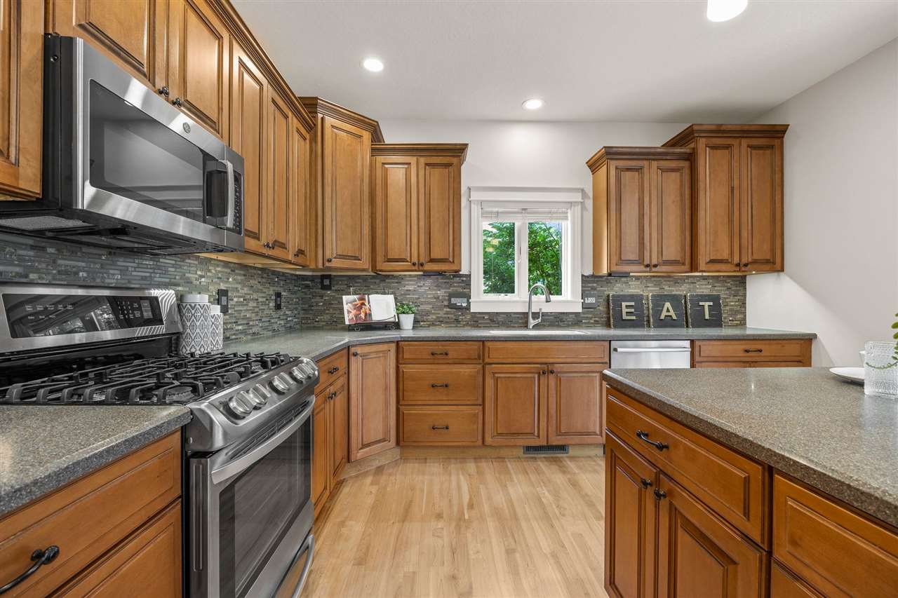 1008 Tamarack Trail Iowa City IA 52245