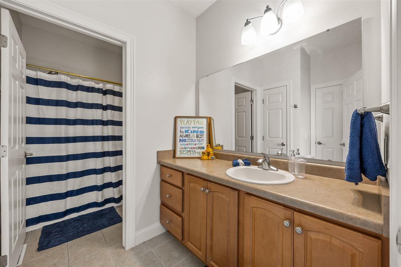 1008 Tamarack Trail Iowa City IA 52245
