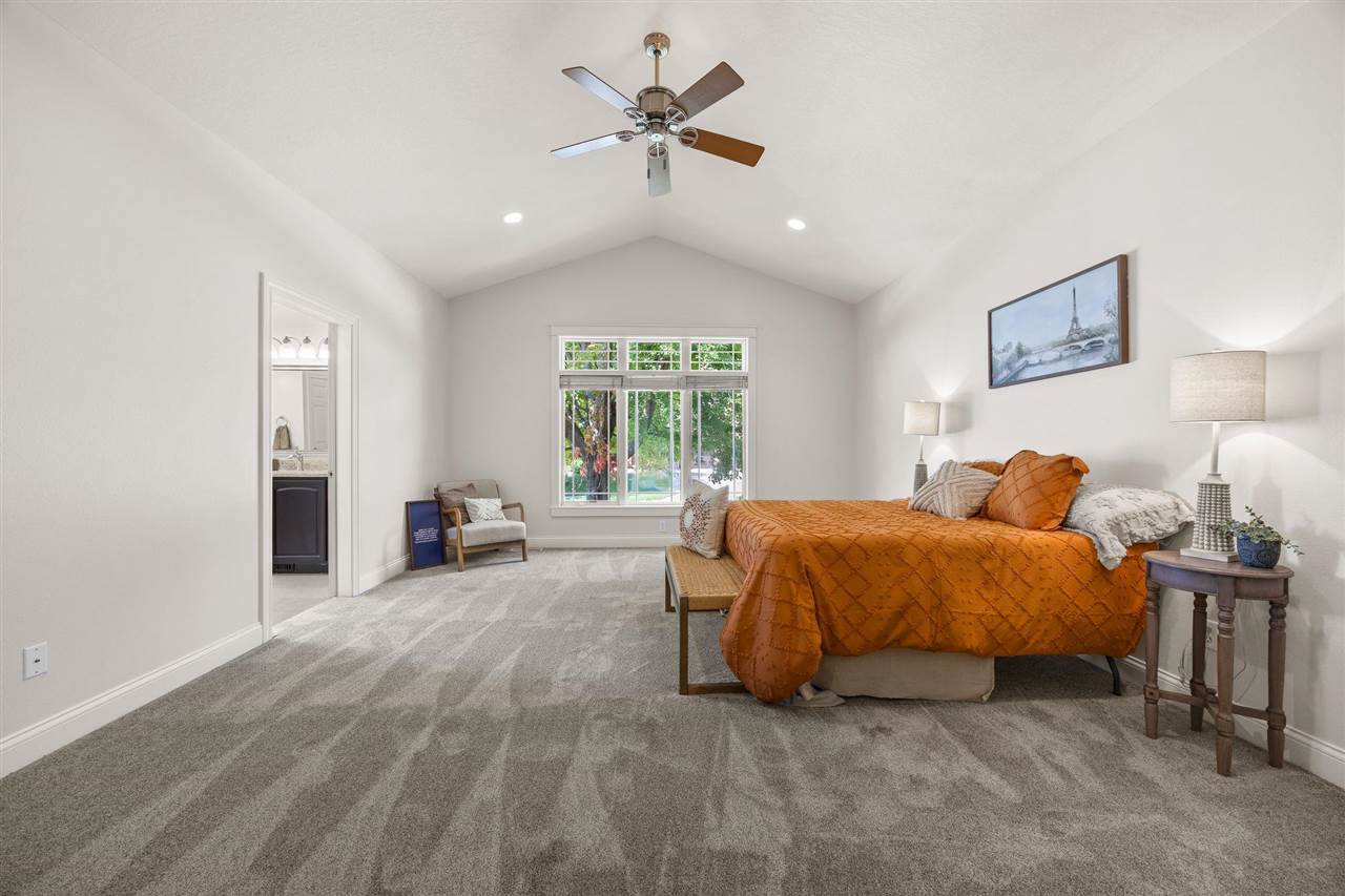 1008 Tamarack Trail Iowa City IA 52245
