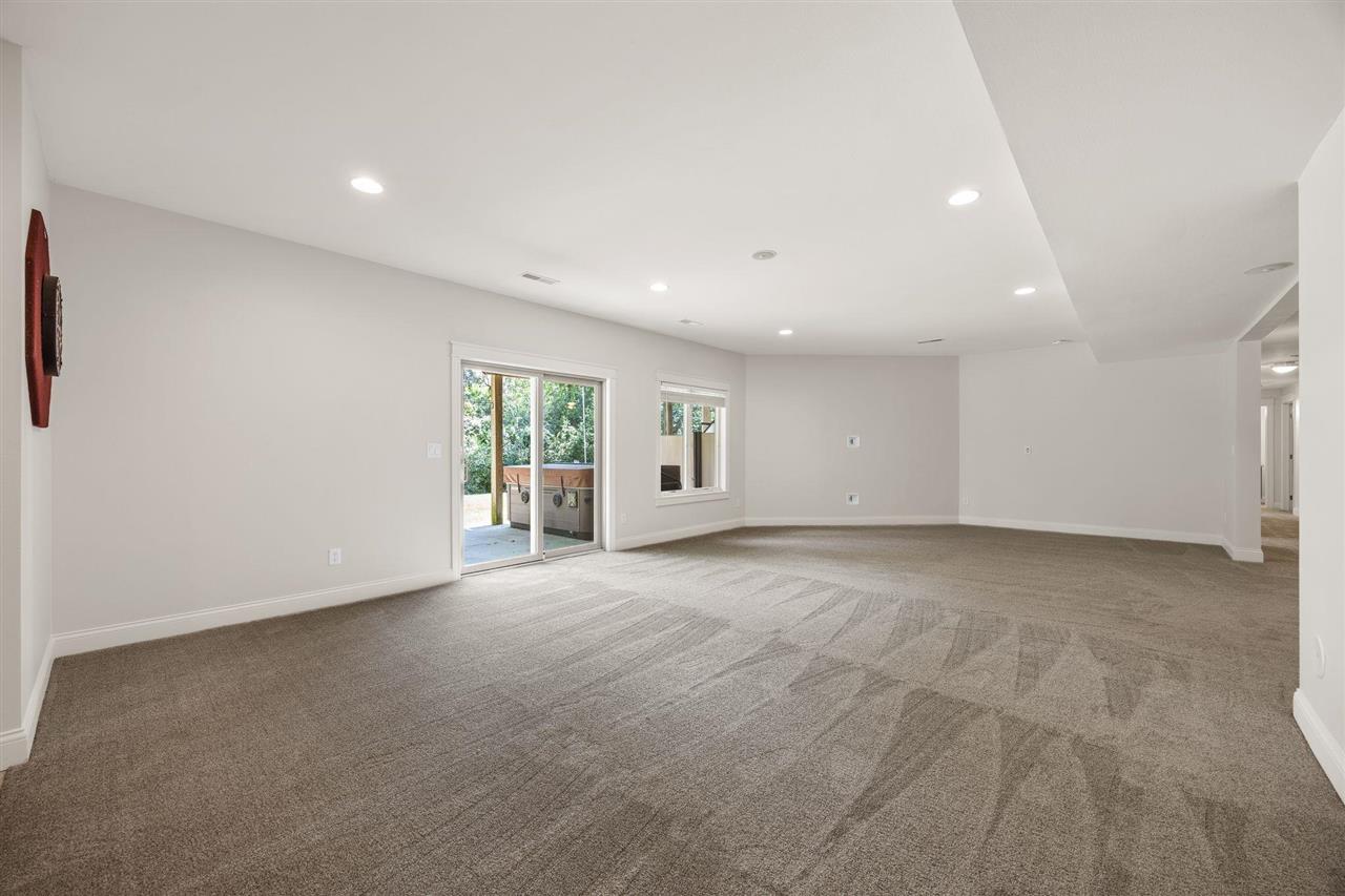 1008 Tamarack Trail Iowa City IA 52245