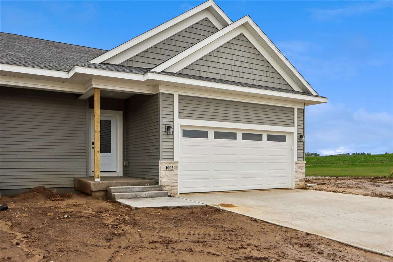 1003 Highland Trail Solon IA 52333