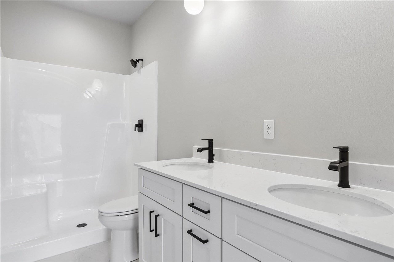 1003 Highland Trail Solon IA 52333