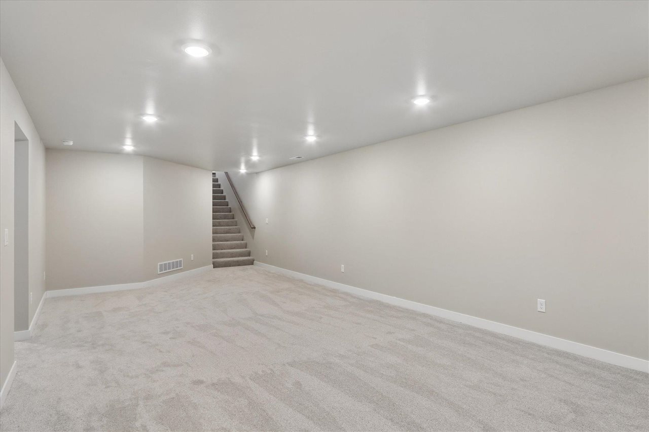 1003 Highland Trail Solon IA 52333