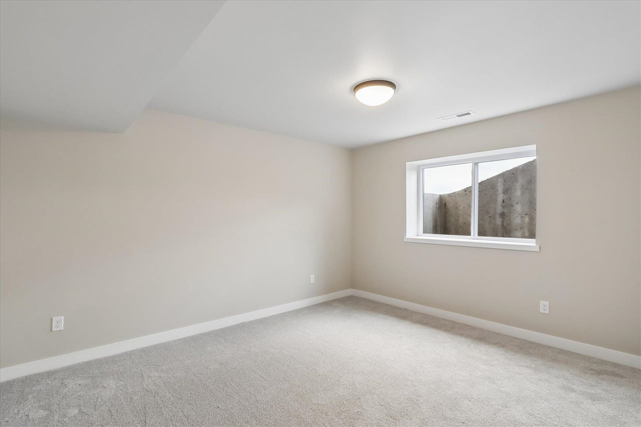 1003 Highland Trail Solon IA 52333