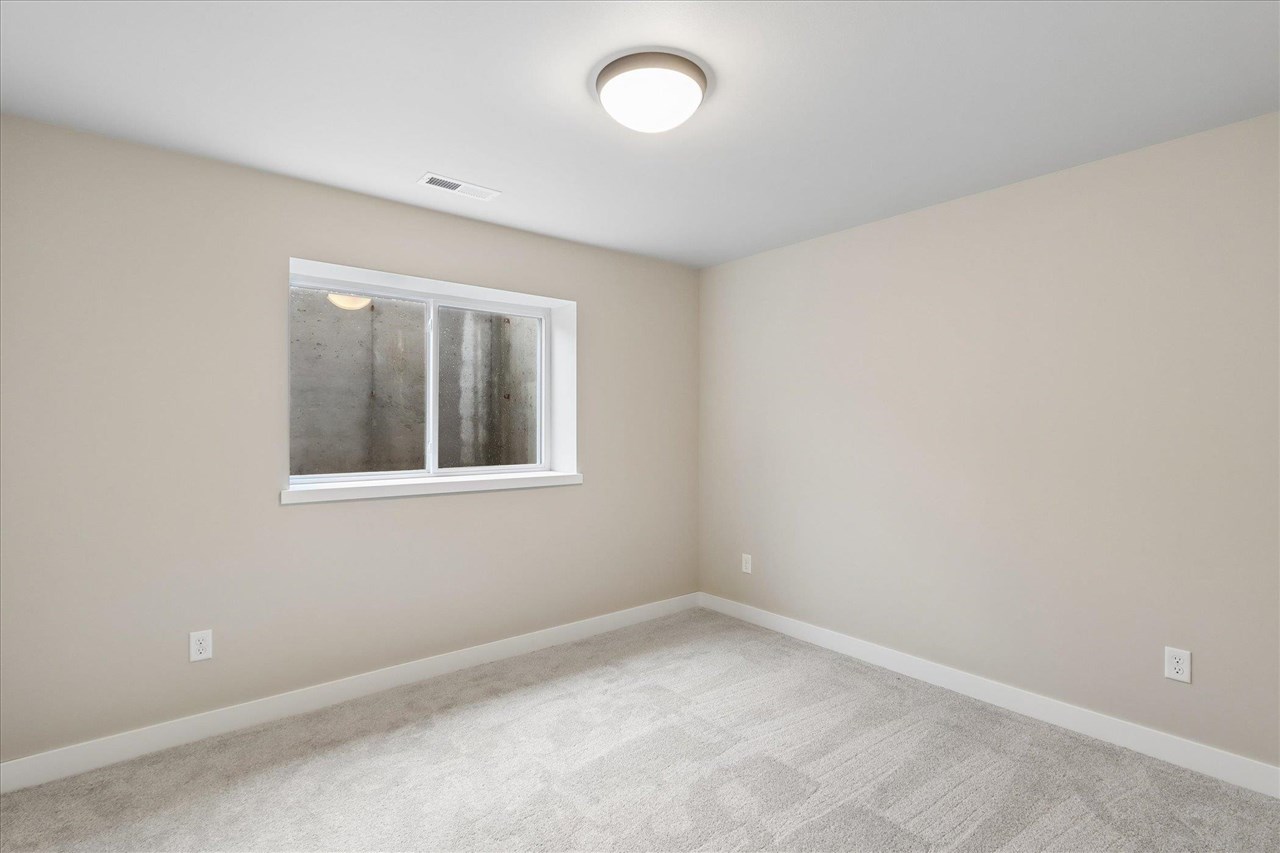 1003 Highland Trail Solon IA 52333