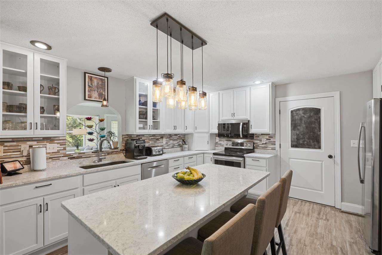 2484 Robbins Court Washington IA 52353