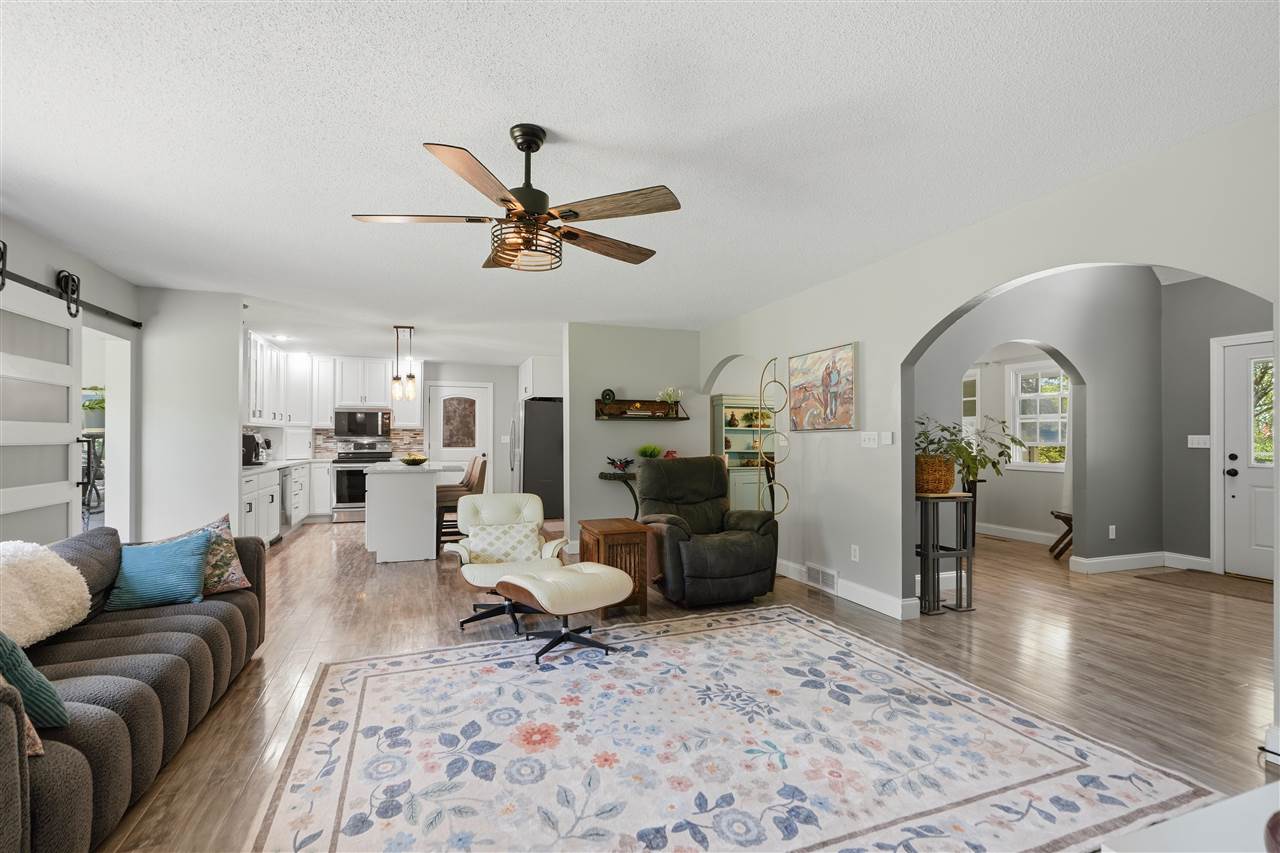 2484 Robbins Court Washington IA 52353