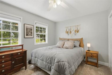 2484 Robbins Court Washington IA 52353