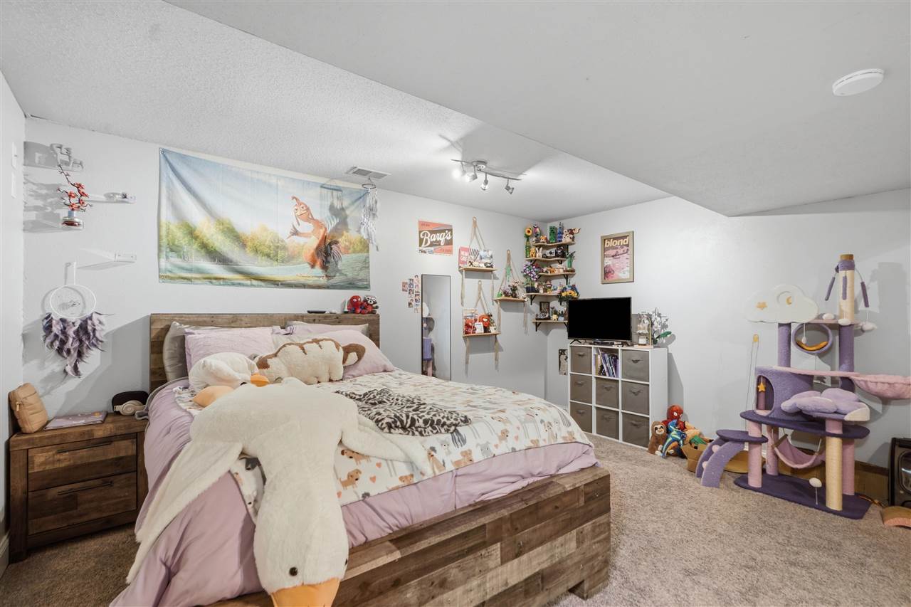 2484 Robbins Court Washington IA 52353