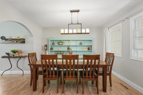 2484 Robbins Court Washington IA 52353