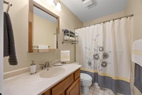 1152 Cambria Court Iowa City IA 52246