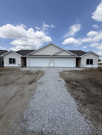 932 Eisenhower Boulevard North Liberty IA 52317