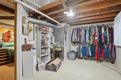 413 S 3rd Avenue Washington IA 52353