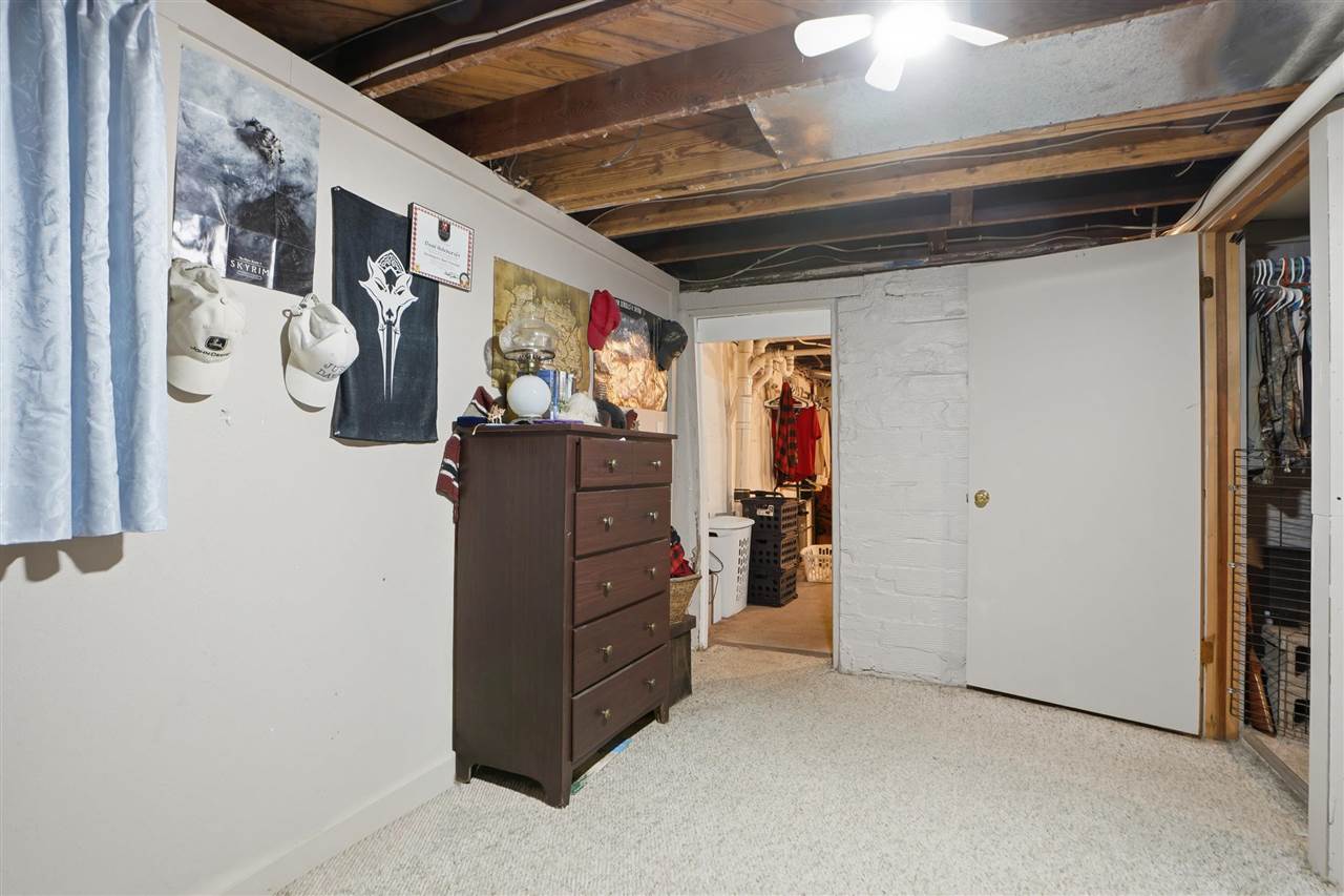 413 S 3rd Avenue Washington IA 52353
