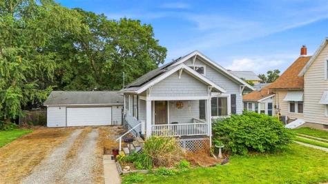 413 S 3rd Avenue Washington IA 52353