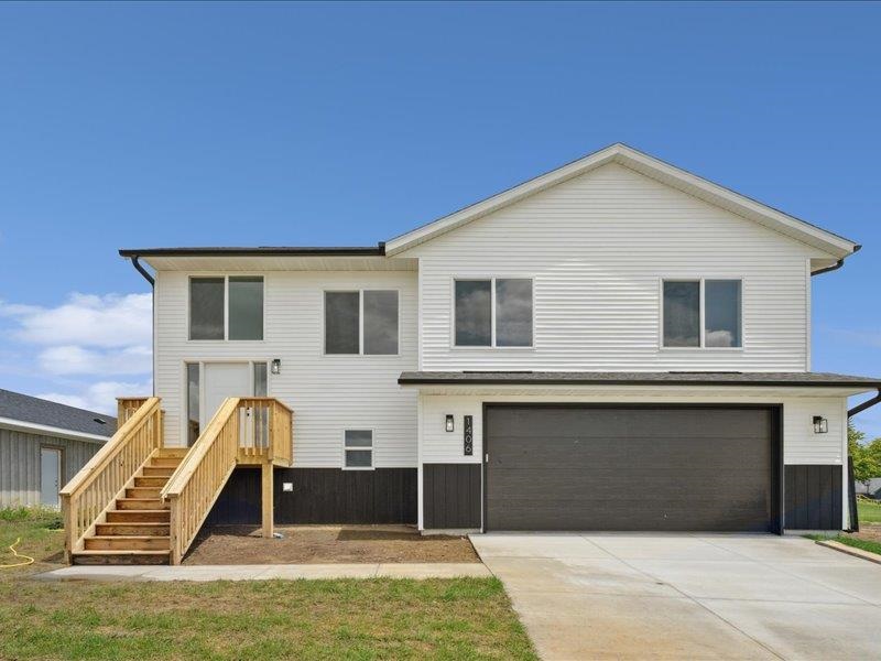 1502 Duncan Drive Muscatine IA 52761