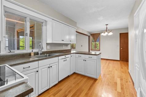 2620 Brookland Drive Cedar Rapids IA 52402
