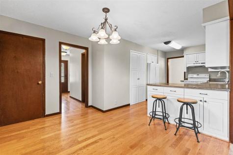 2620 Brookland Drive Cedar Rapids IA 52402