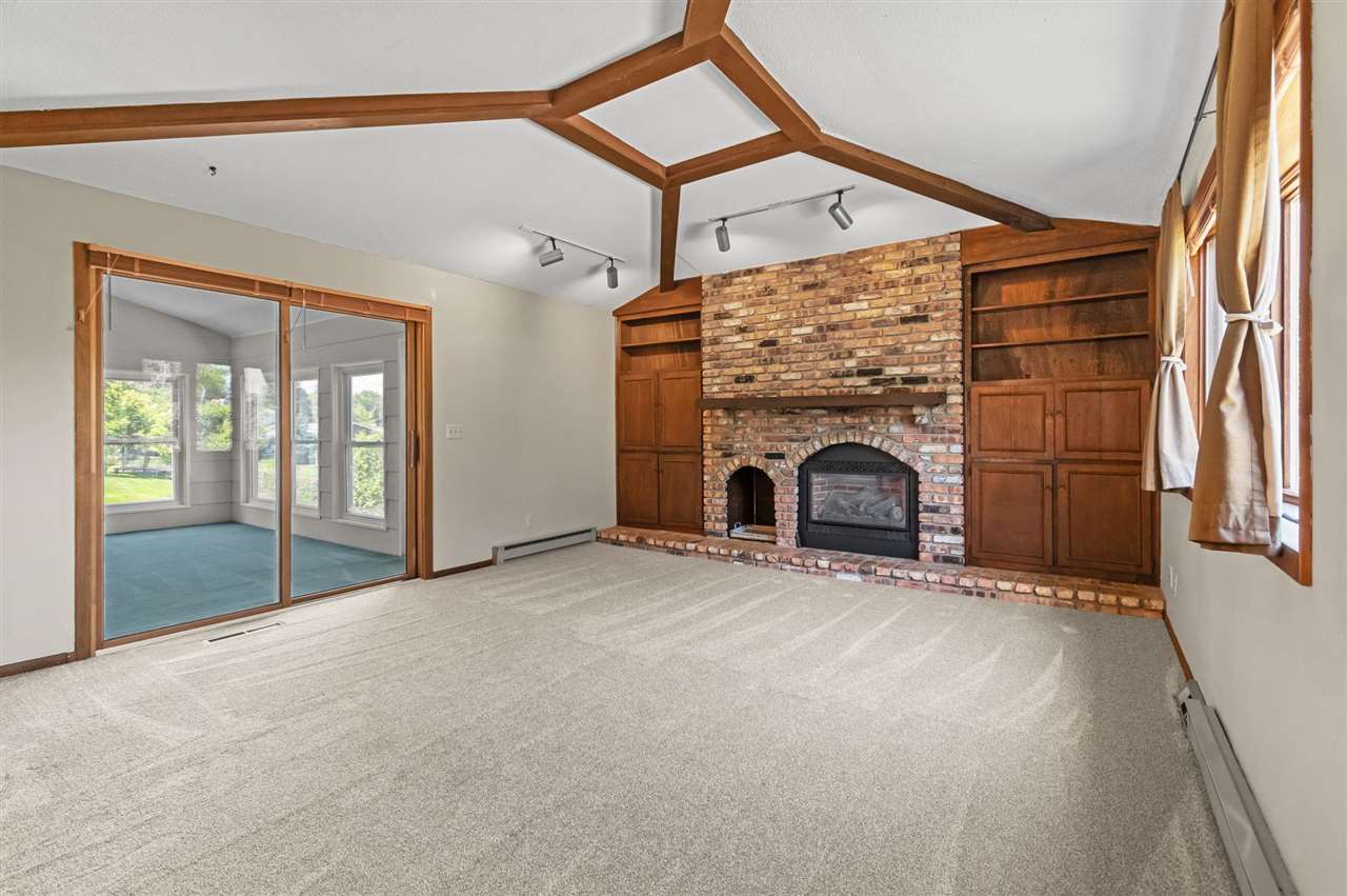2620 Brookland Drive Cedar Rapids IA 52402