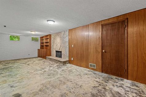 2620 Brookland Drive Cedar Rapids IA 52402