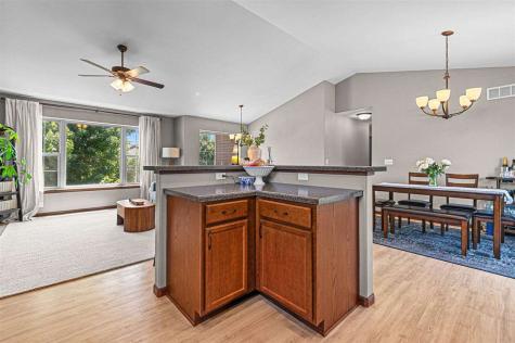 330 S Stewart North Liberty IA 52317