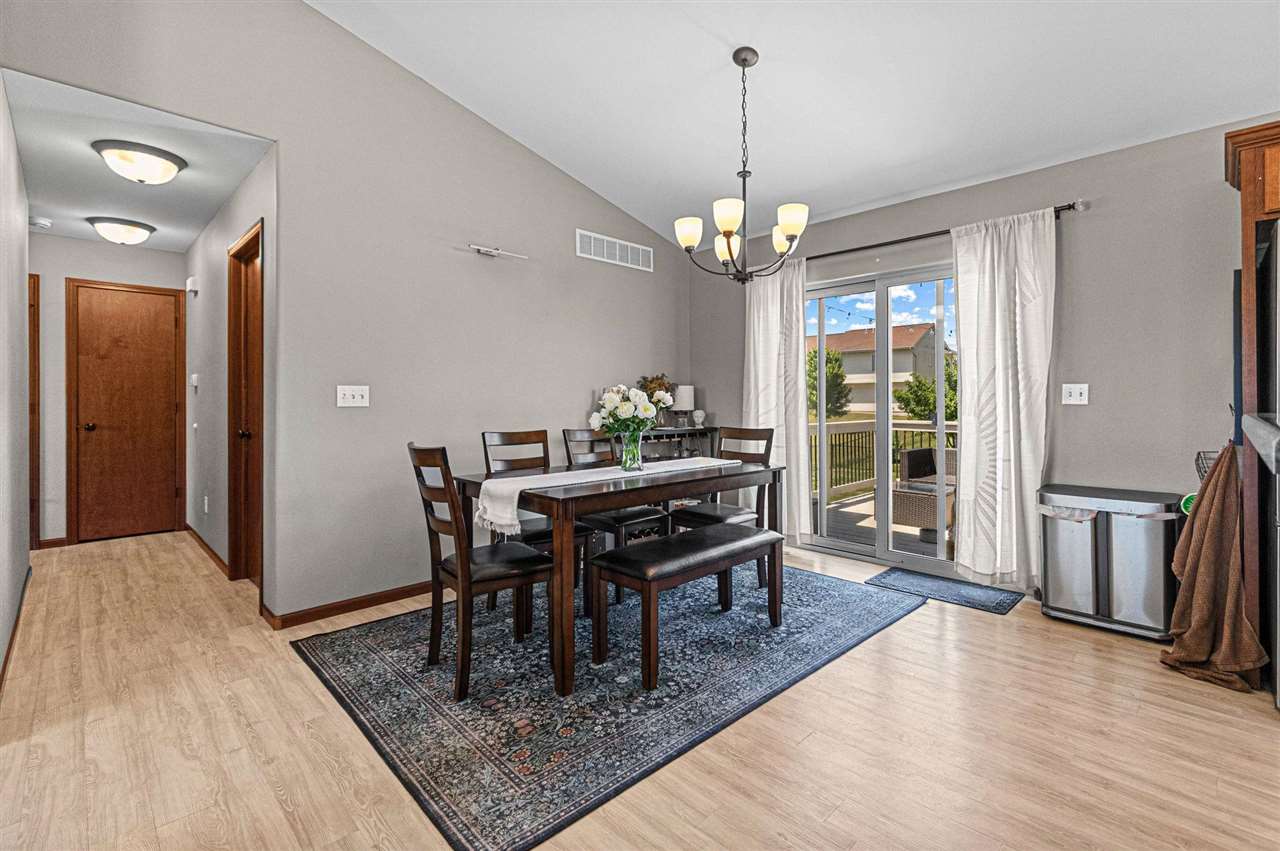 330 S Stewart North Liberty IA 52317