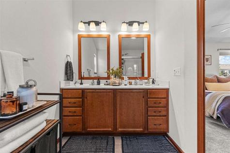 330 S Stewart North Liberty IA 52317