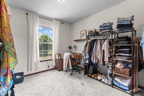 330 S Stewart North Liberty IA 52317