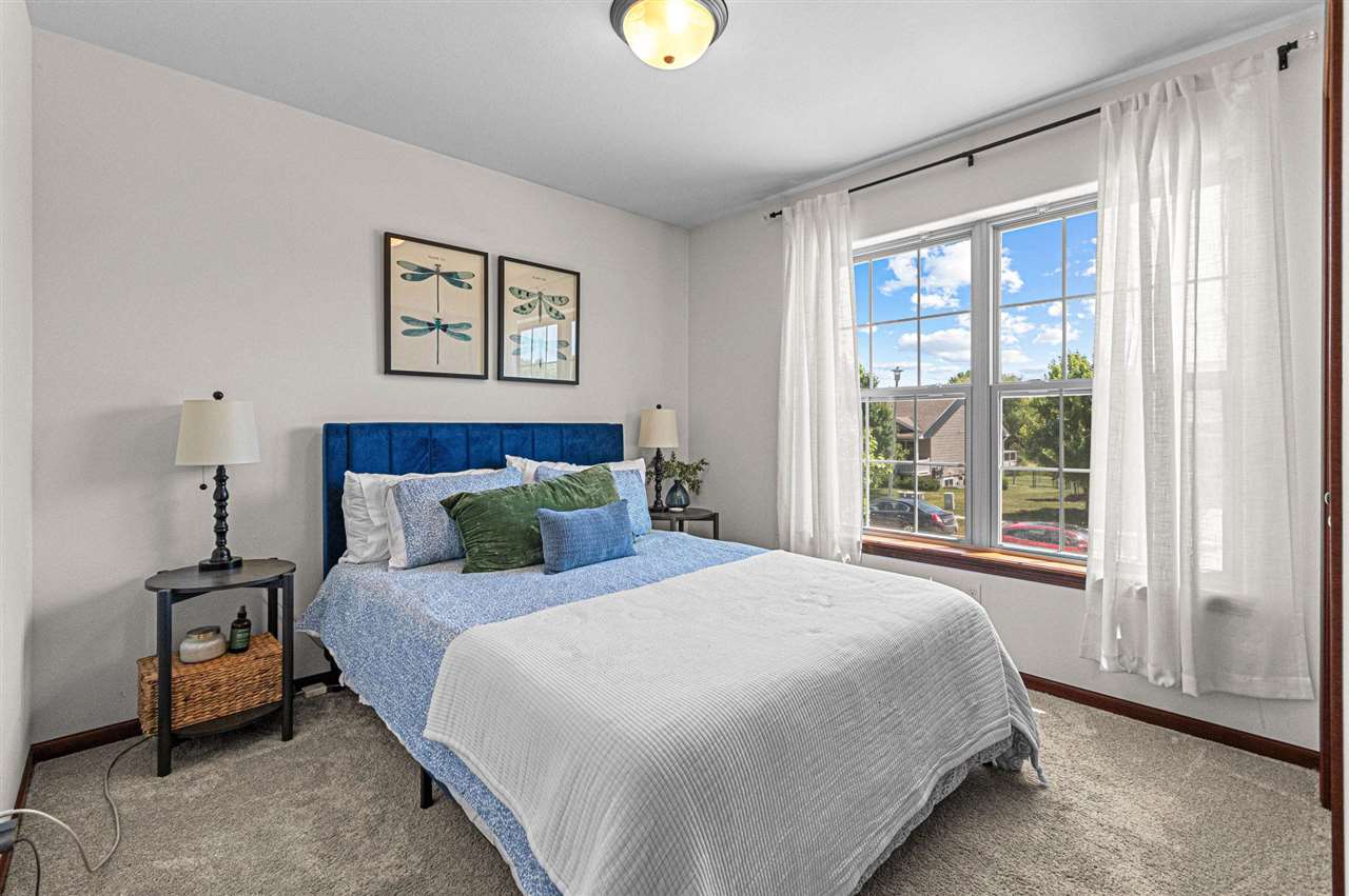 330 S Stewart North Liberty IA 52317