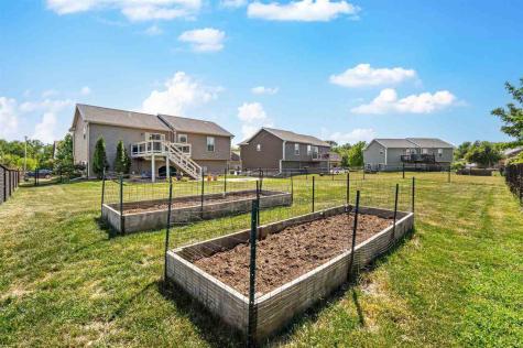 330 S Stewart North Liberty IA 52317