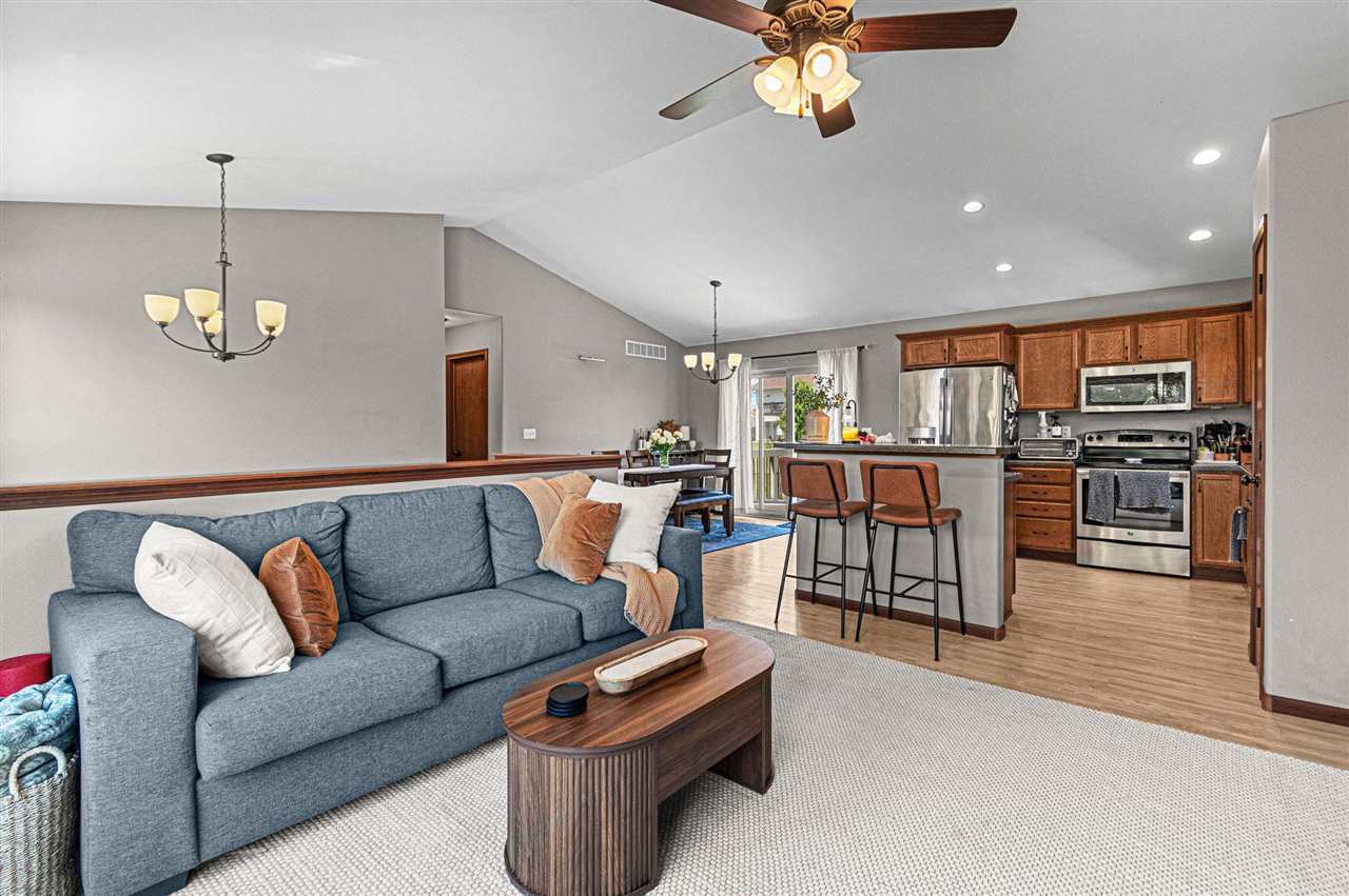 330 S Stewart North Liberty IA 52317