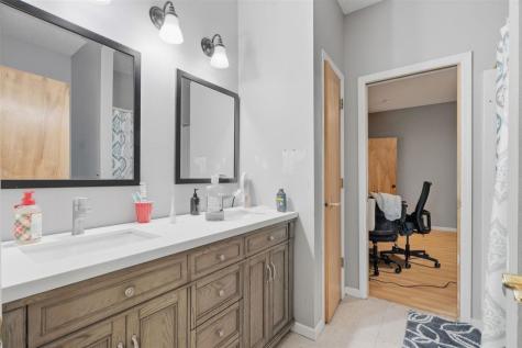 5327 Vincent Avenue NE West Branch IA 52358