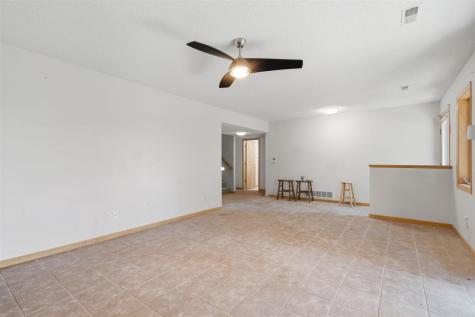 5327 Vincent Avenue NE West Branch IA 52358