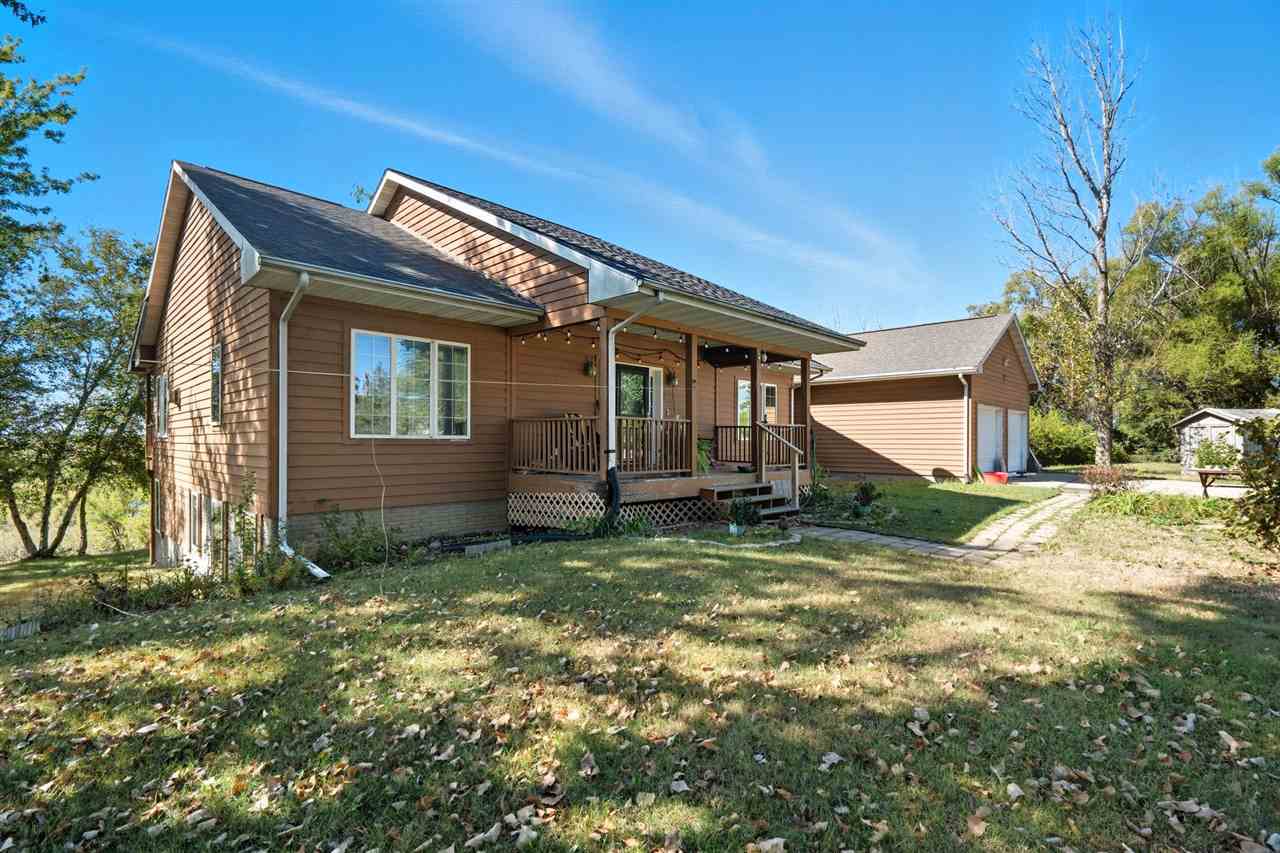 5327 Vincent Avenue NE West Branch IA 52358