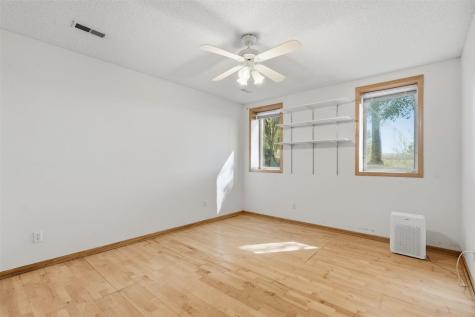 5327 Vincent Avenue NE West Branch IA 52358