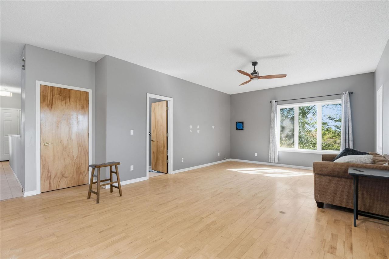 5327 Vincent Avenue NE West Branch IA 52358