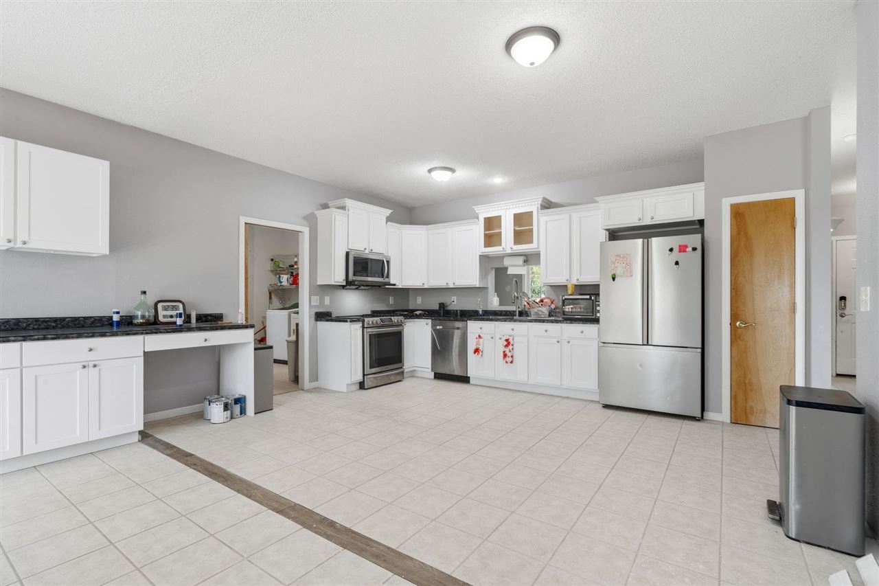 5327 Vincent Avenue NE West Branch IA 52358
