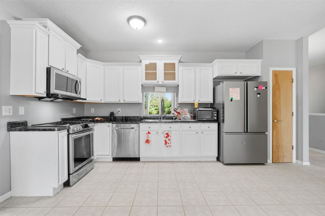 5327 Vincent Avenue NE West Branch IA 52358