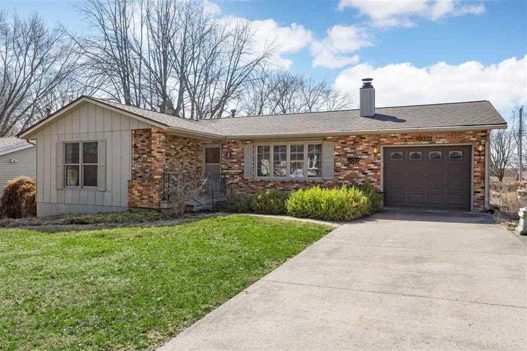 2935 Sweet Briar Avenue Iowa City IA 52245