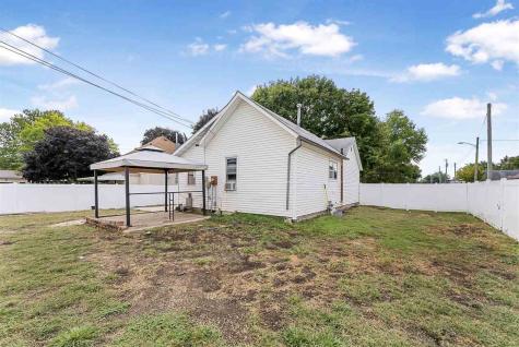 626 E Madison Street Washington IA 52353