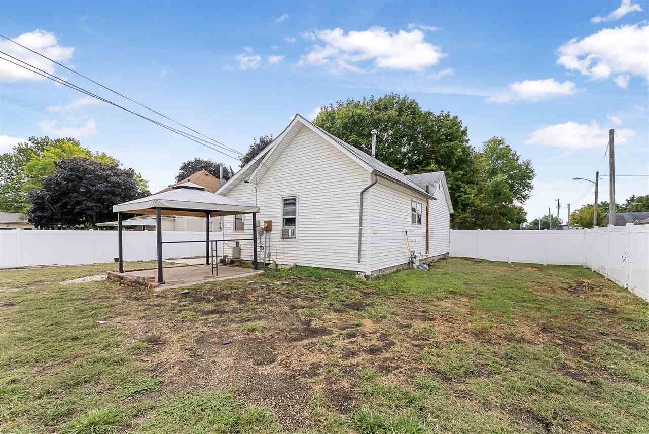 626 E Madison Street Washington IA 52353