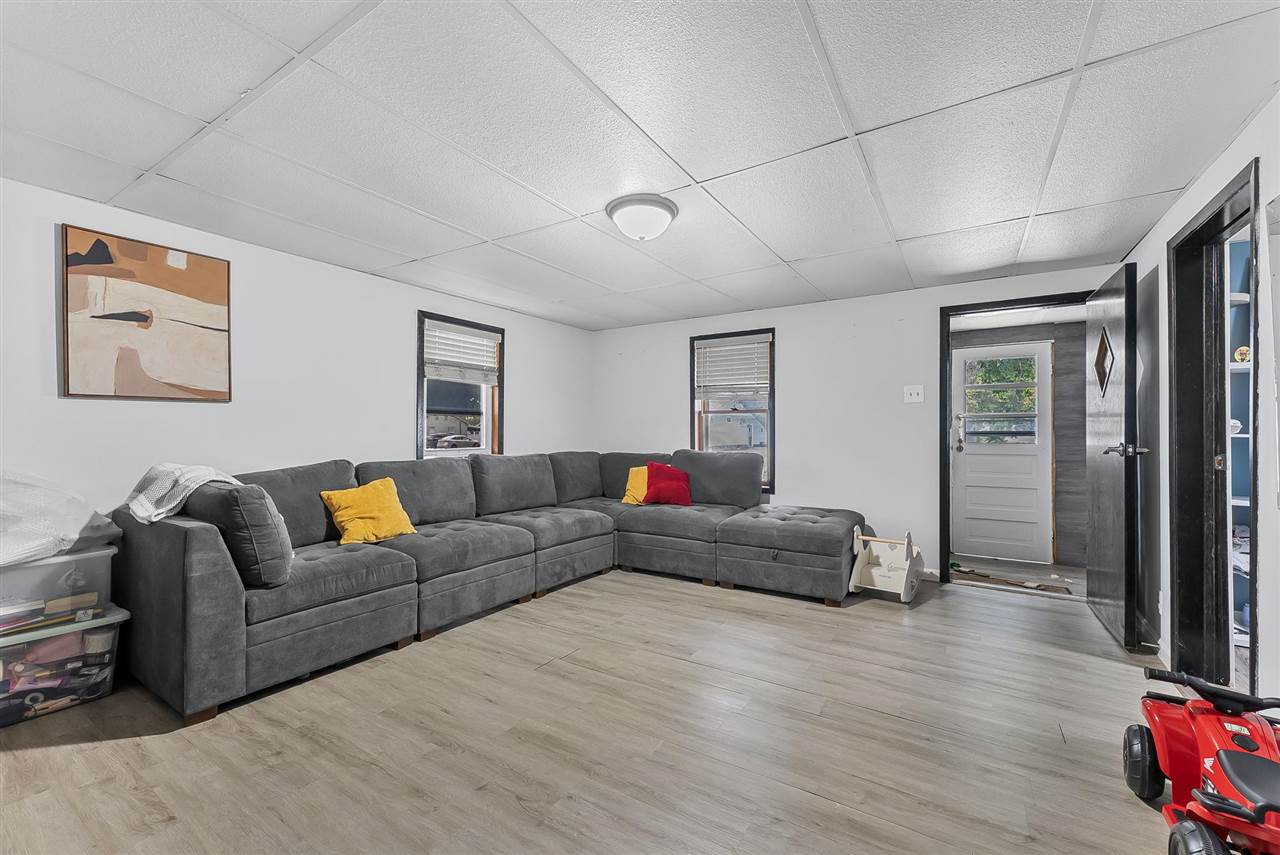 626 E Madison Street Washington IA 52353