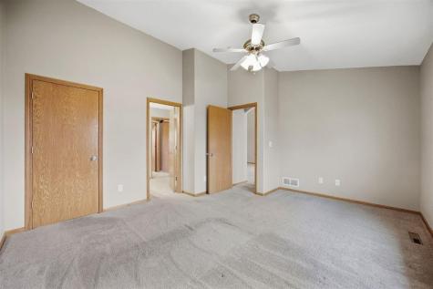 152 Watercress Road North Liberty IA 52317