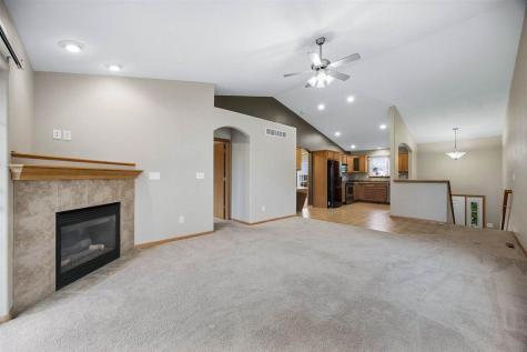 152 Watercress Road North Liberty IA 52317