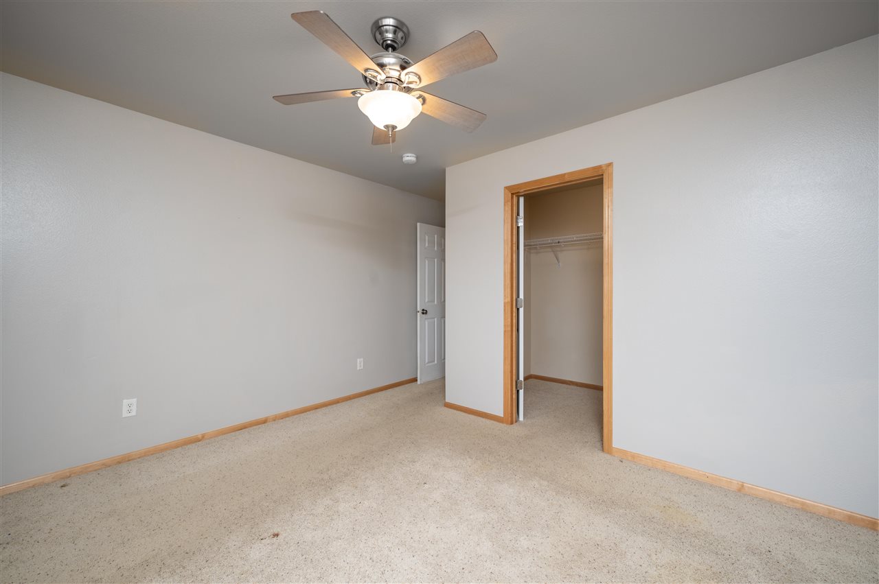 157 S Park Ridge Road North Liberty IA 52317