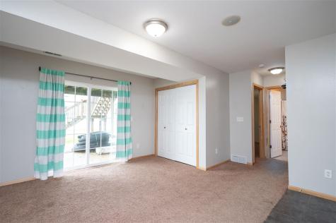 157 S Park Ridge Road North Liberty IA 52317